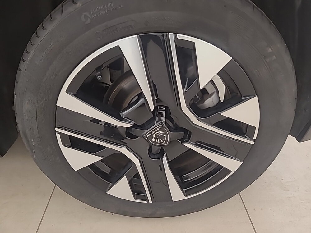 Occasion PEUGEOT 208 208 Hybrid 100 e-DCS6 - Allure