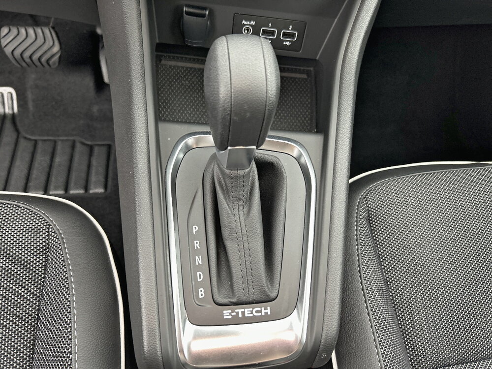 Occasion RENAULT Captur Captur E-Tech hybride 145 - Techno