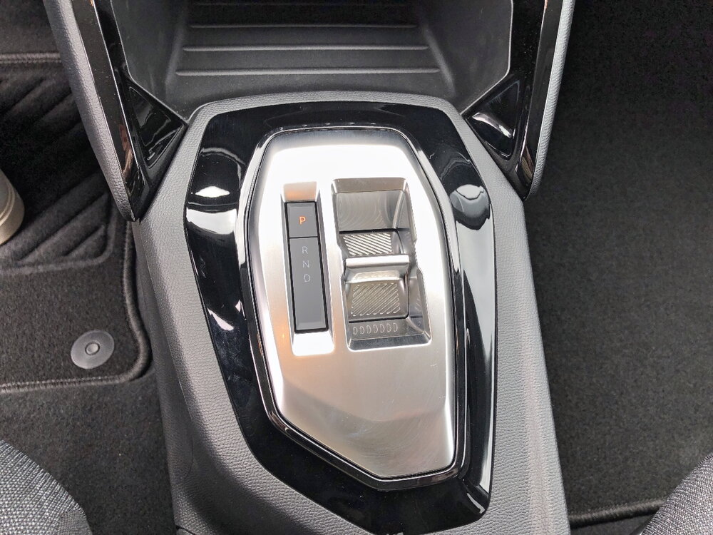 Occasion PEUGEOT 208 208 Hybrid 110 ch e-DCS6 - série spéciale EDITION