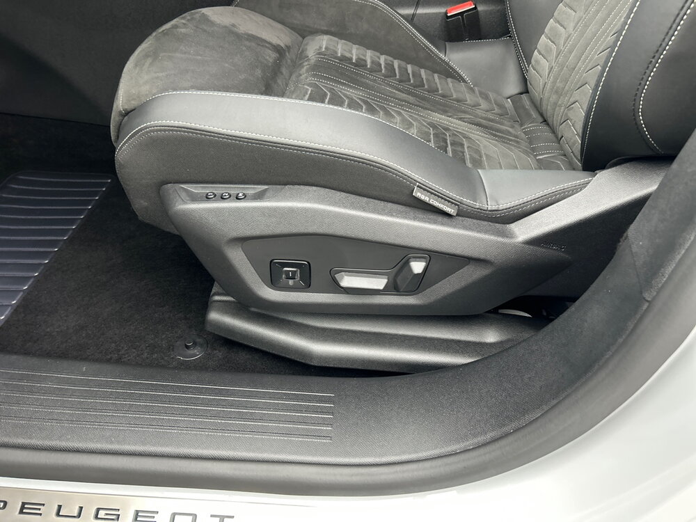 Occasion PEUGEOT 3008 3008 Hybrid 145 e-DCS6 - GT