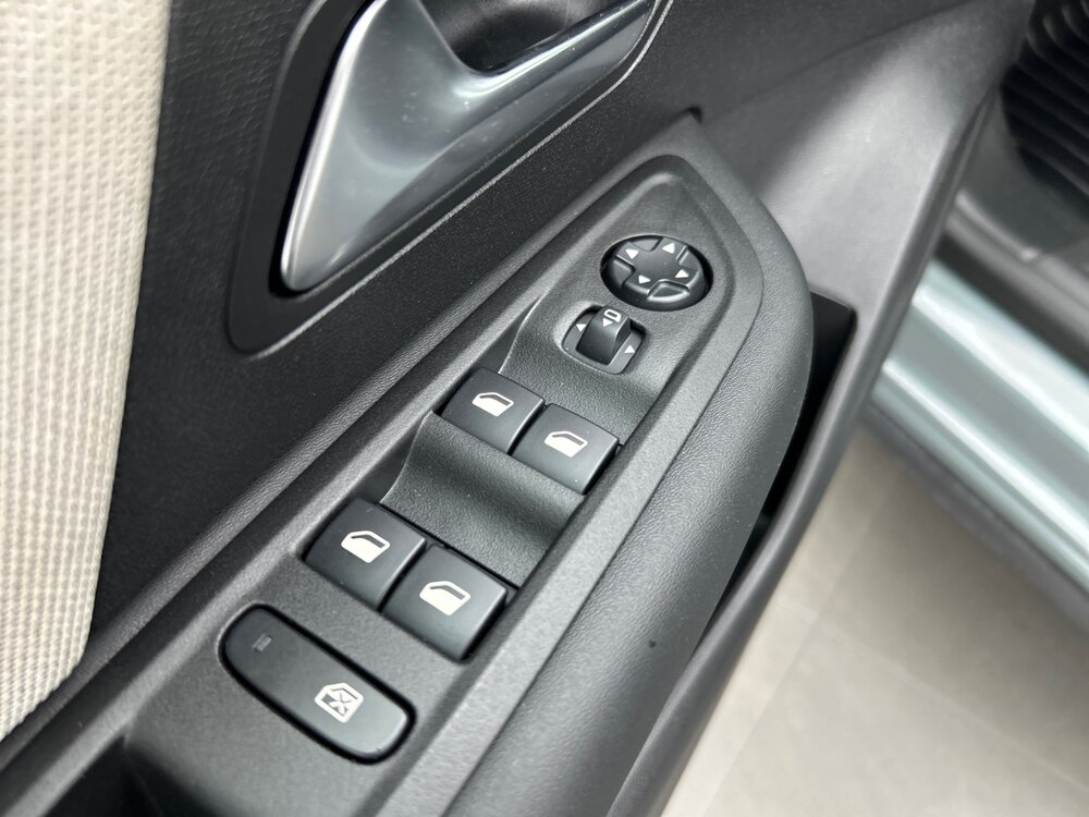 Occasion CITROEN C4 C4 PureTech 130 EAT8 - Max