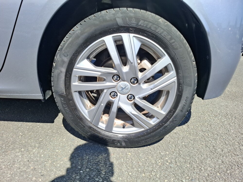 Occasion PEUGEOT 208 208 BlueHDi 100 S&S BVM6 - Active