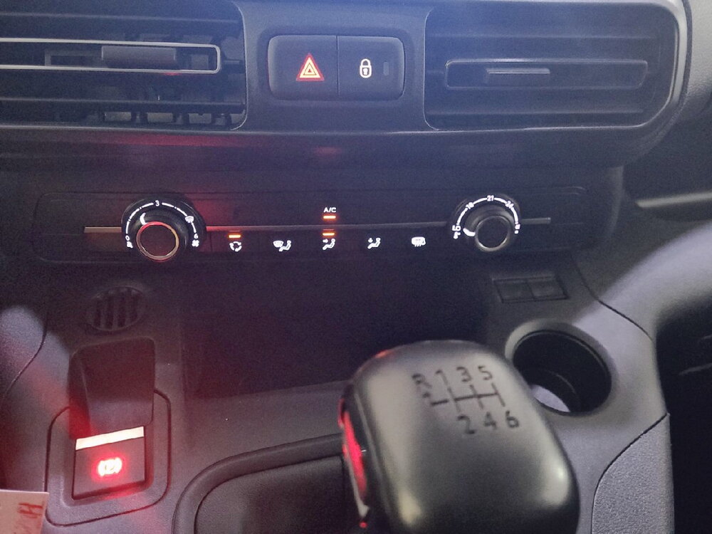 Occasion PEUGEOT Partner PARTNER FOURGON M 650 KG BLUEHDI 100 CH BVM6