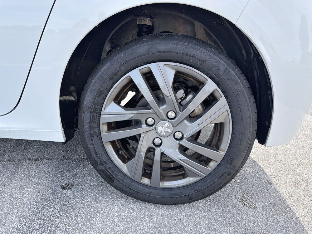 Occasion PEUGEOT 208 208 BlueHDi 100 S&S BVM6 - Style
