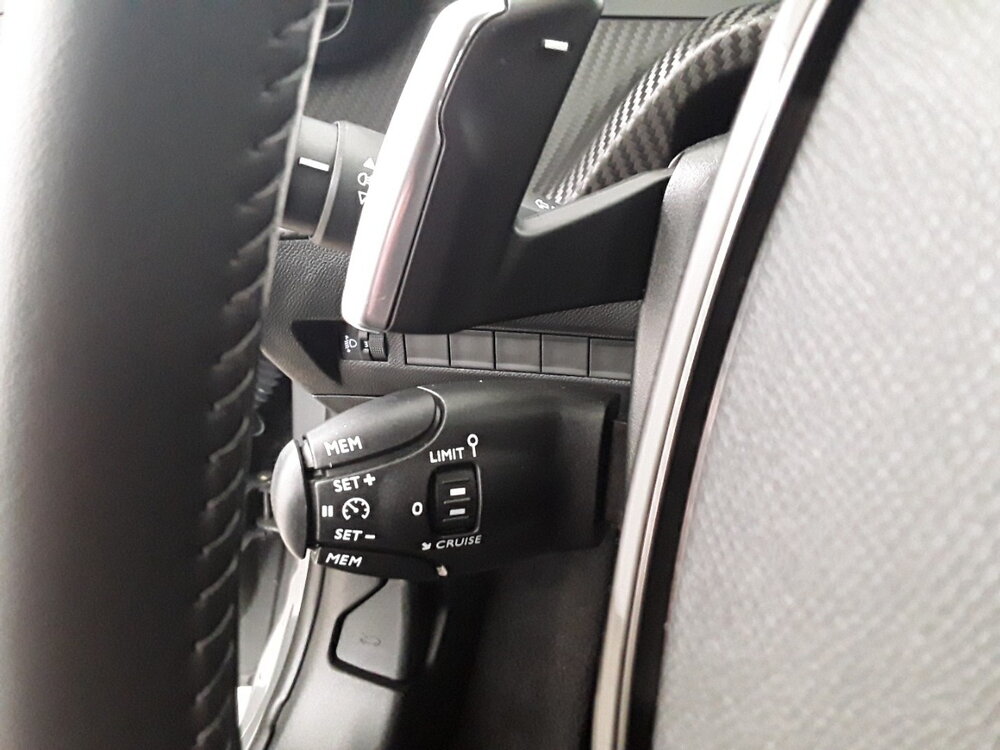 Occasion PEUGEOT 208 208 Hybrid 110 ch e-DCS6 - Allure