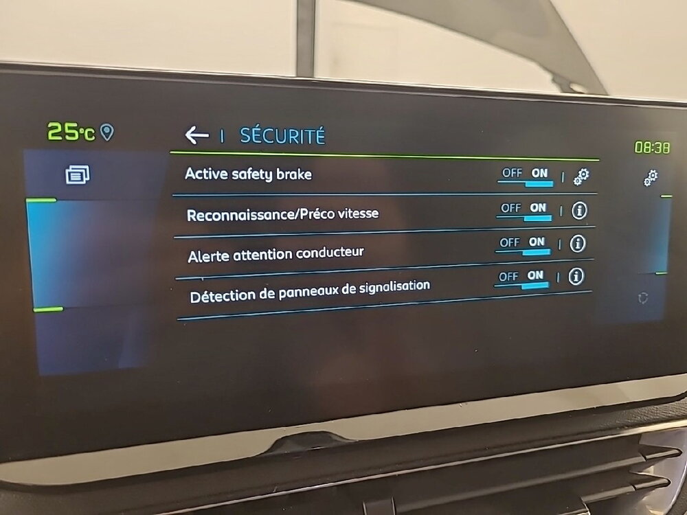 Occasion PEUGEOT 3008 3008 Hybrid4 300 e-EAT8 - GT
