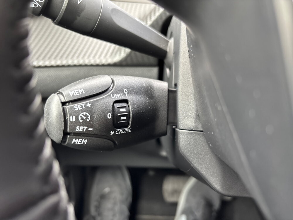 Occasion PEUGEOT 2008 2008 Hybrid 110 e-DCS6 - Edition