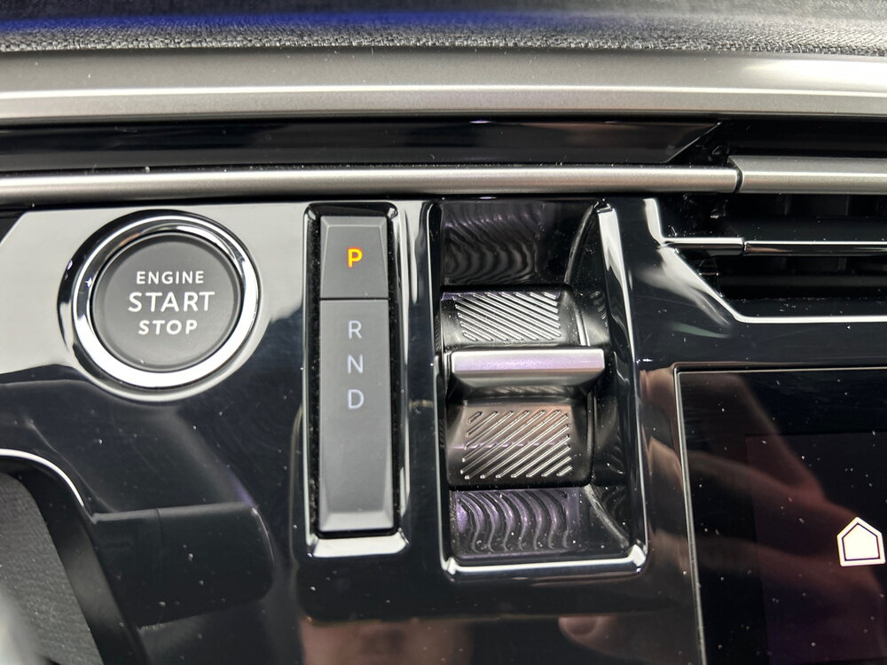 Occasion PEUGEOT 3008 3008 Electrique 210 ch 73 kWh - GT