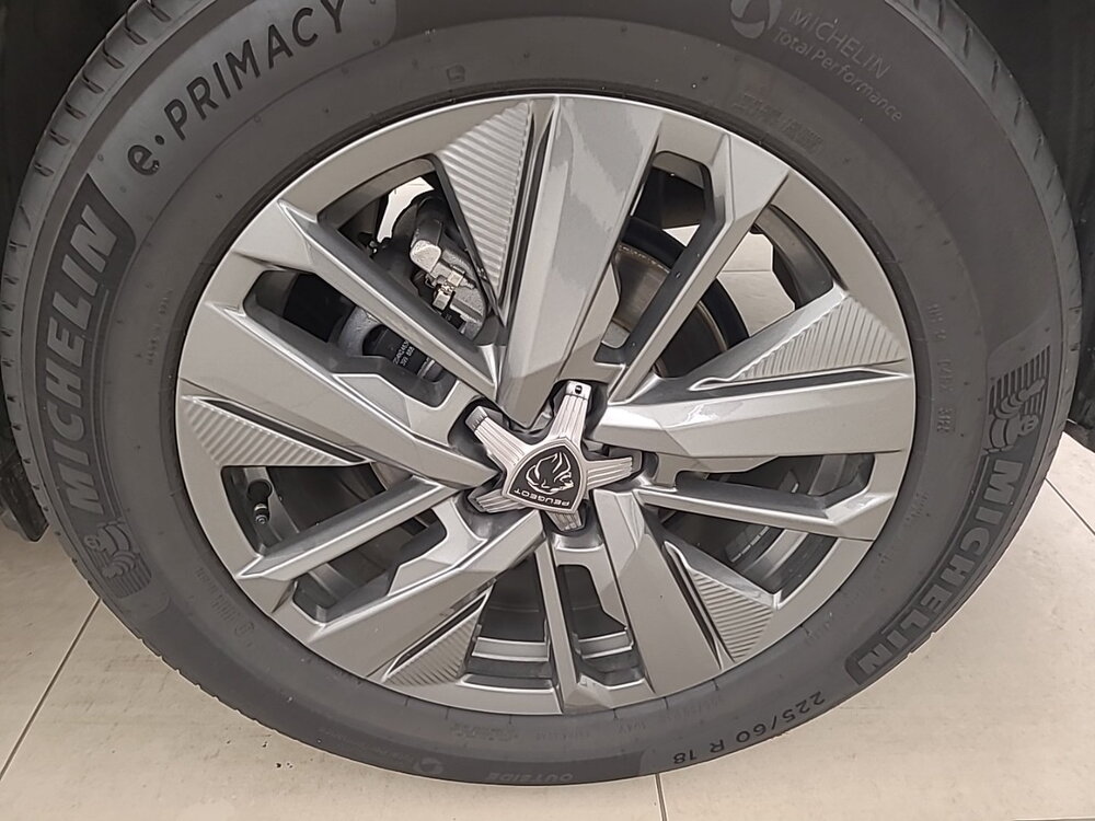 Occasion PEUGEOT 5008 5008 Hybrid 145 e-DCS6 - Allure
