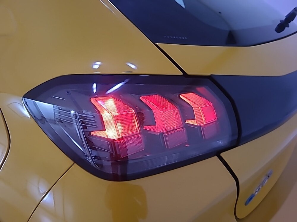 Occasion PEUGEOT 208 208 Electrique 50 kWh 136ch - Like