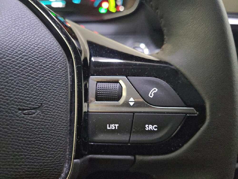 Occasion PEUGEOT 208 208 Electrique 50 kWh 136ch - Like