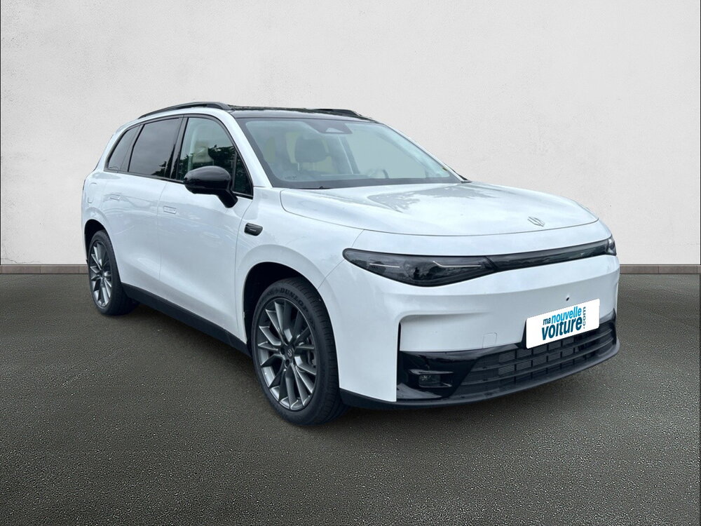 Occasion LEAPMOTOR C10 C10 REEV 28.4 kWh - 158 kW - Design