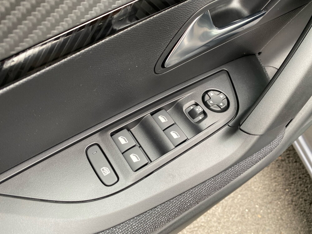 Occasion PEUGEOT 2008 2008 Hybrid 110 e-DCS6 - Edition