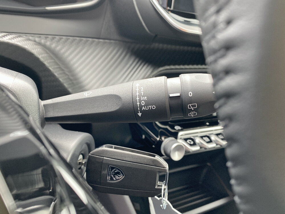 Occasion PEUGEOT 2008 2008 Hybrid 110 e-DCS6 - Edition