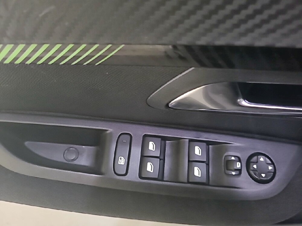 Occasion PEUGEOT 208 208 Hybrid 100 e-DCS6 - Active