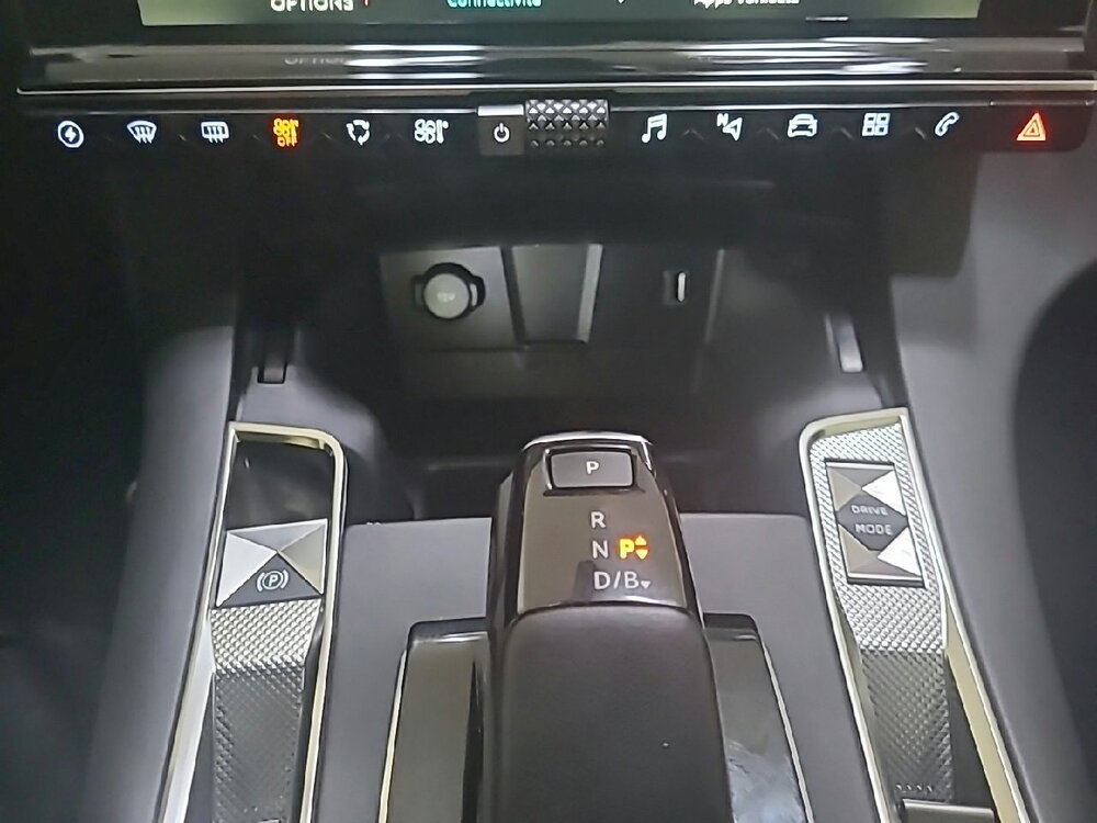 Occasion DS DS 7 Crossback DS7 Crossback Hybride E-Tense 300 EAT8 4x4 - Rivoli