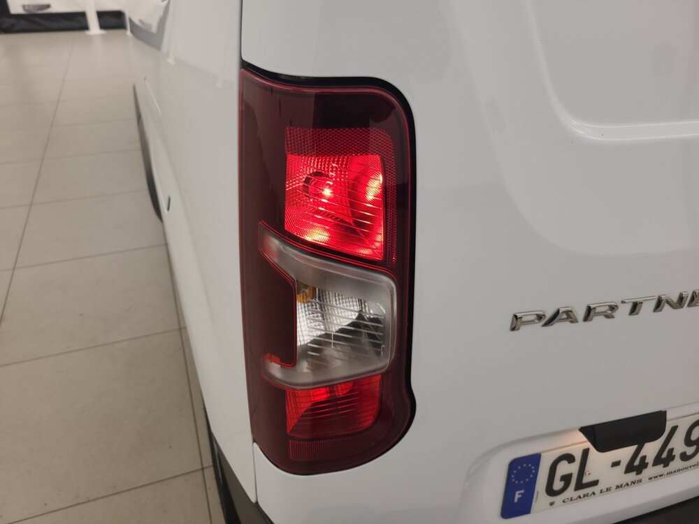 Occasion PEUGEOT Partner PARTNER FOURGON STANDARD 650 KG BLUEHDI 130 S&S EAT8 - ASPHALT