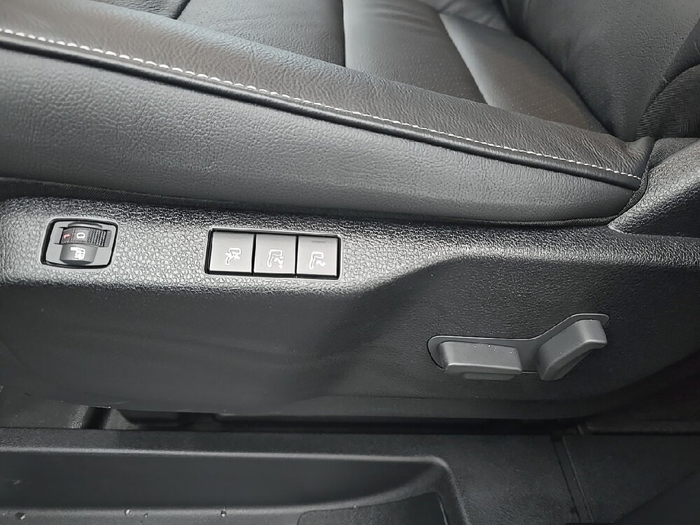 Occasion PEUGEOT Expert EXPERT CA FIXE M DIESEL 180 CH AUTOMATIQUE - TECH EDITION