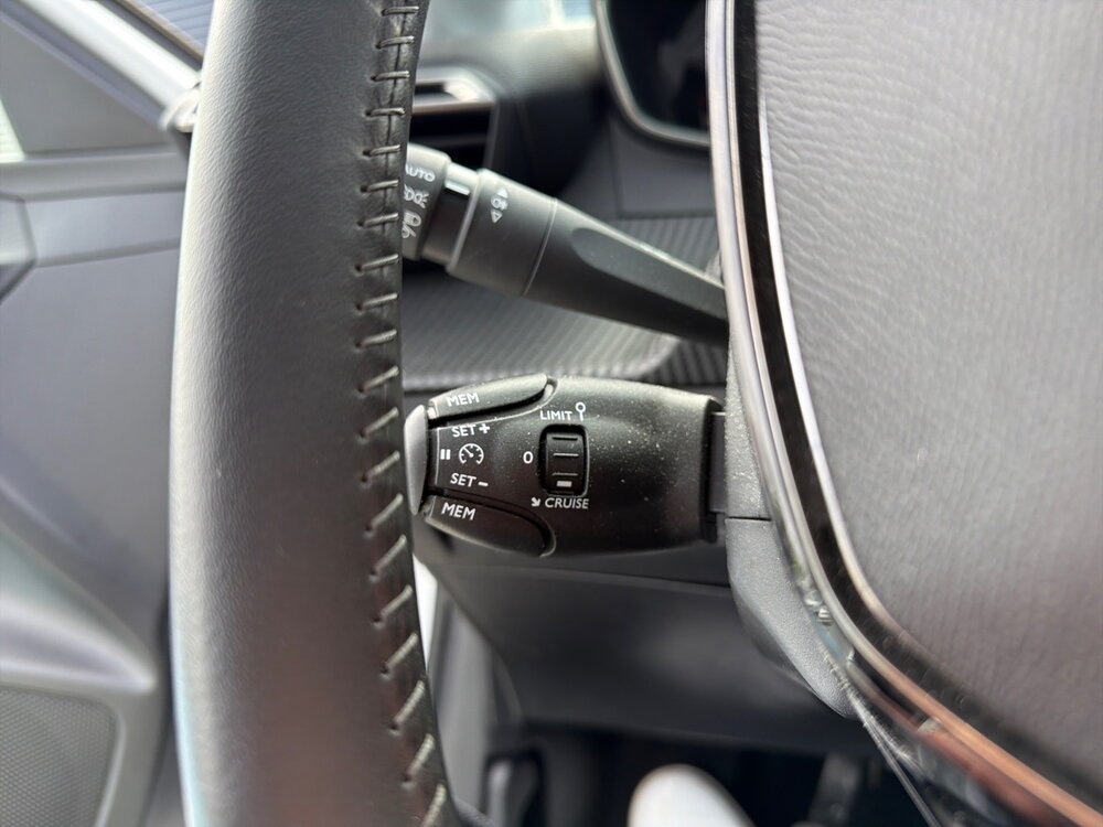 Occasion PEUGEOT 208 208 PureTech 100 S&S BVM6 - Active