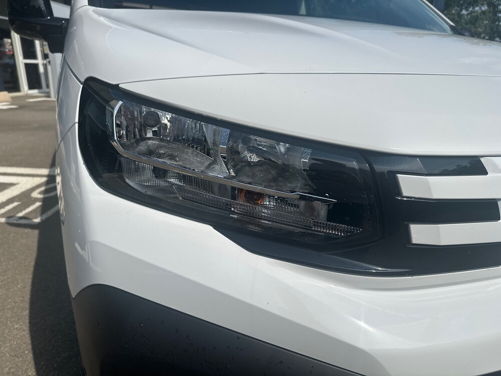 Occasion PEUGEOT Partner E-PARTNER FGN 136 CH M CHARG UT MAJ 54 KWH AUT