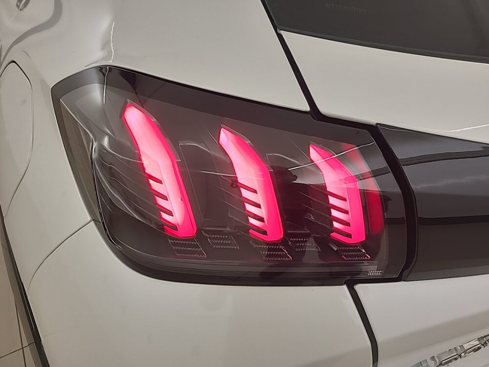 Occasion PEUGEOT 208 208 Electrique 50 kWh 136ch - GT