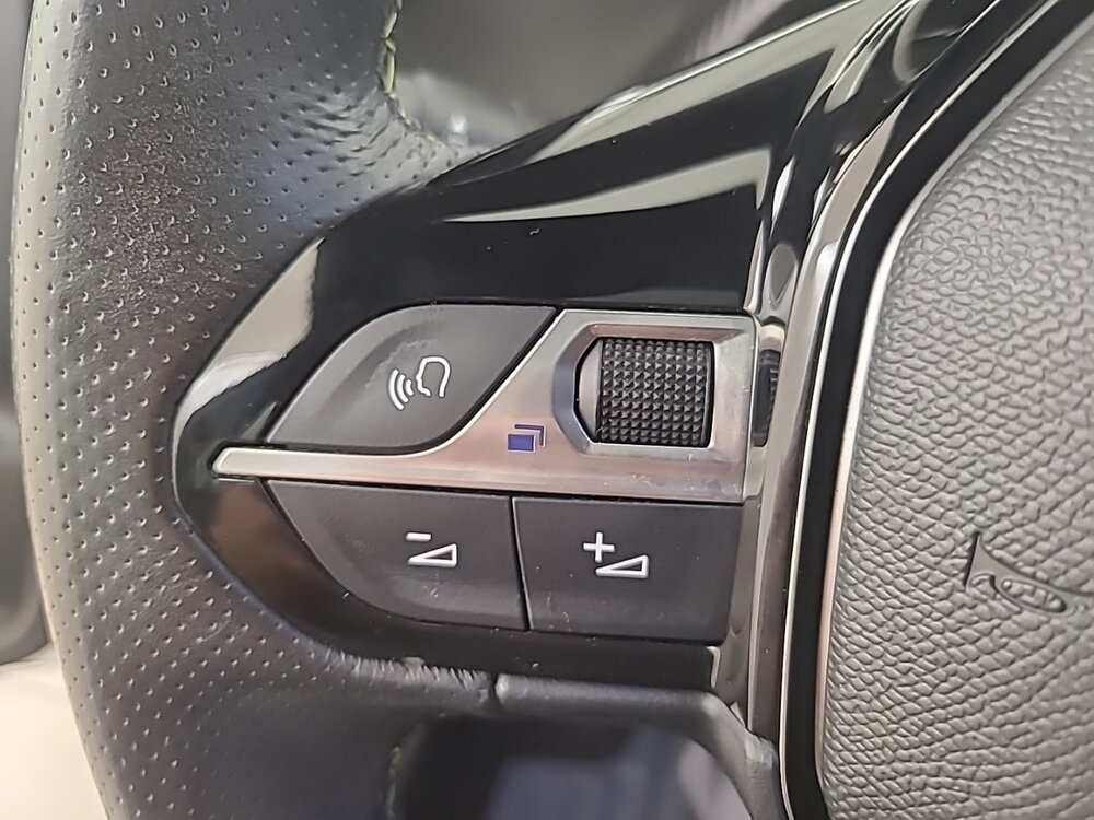 Occasion PEUGEOT 208 208 Electrique 50 kWh 136ch - GT