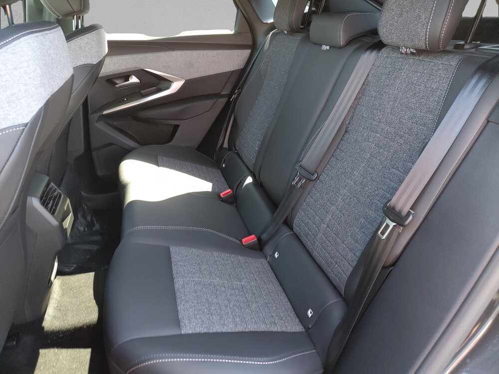 Occasion PEUGEOT 3008 3008 Hybrid 145 e-DCS6 - Allure