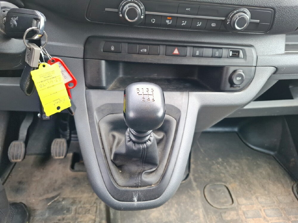 Occasion PEUGEOT Expert EXPERT FGN TOLE STANDARD BLUEHDI 145 S&S BVM6 - PREMIUM