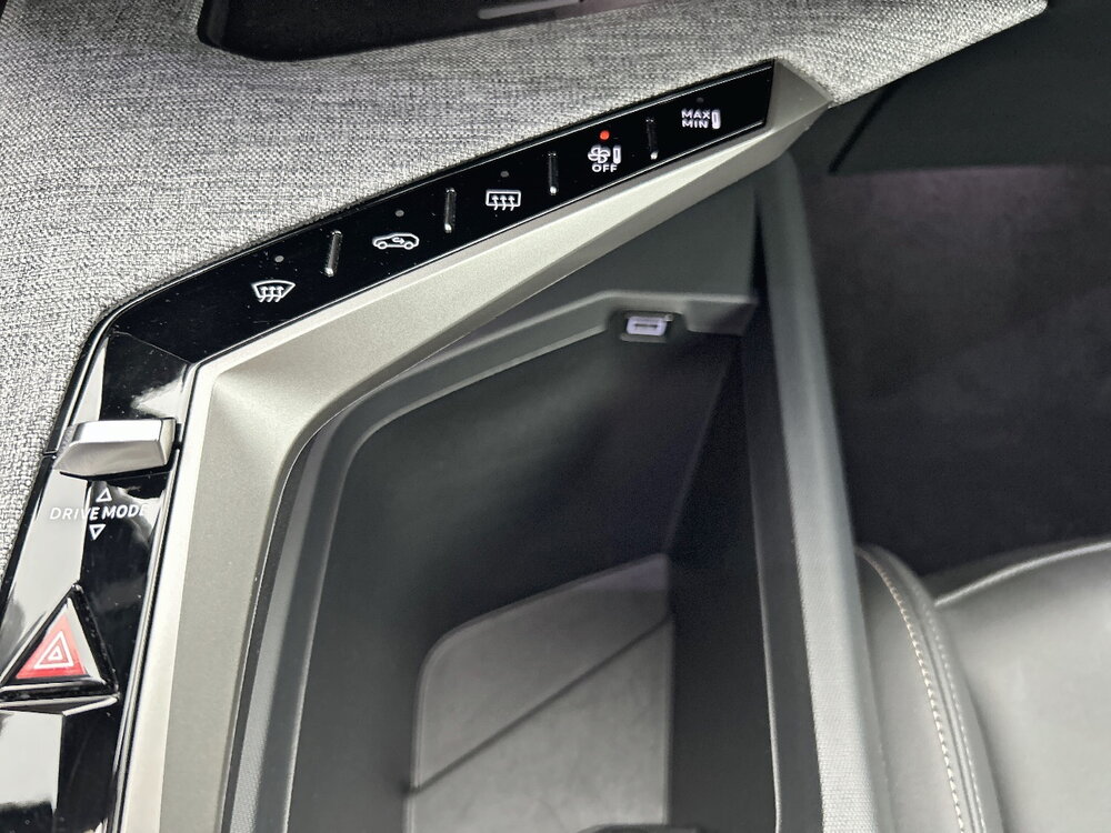 Occasion PEUGEOT 3008 3008 Electrique 210 ch 73 kWh - Allure