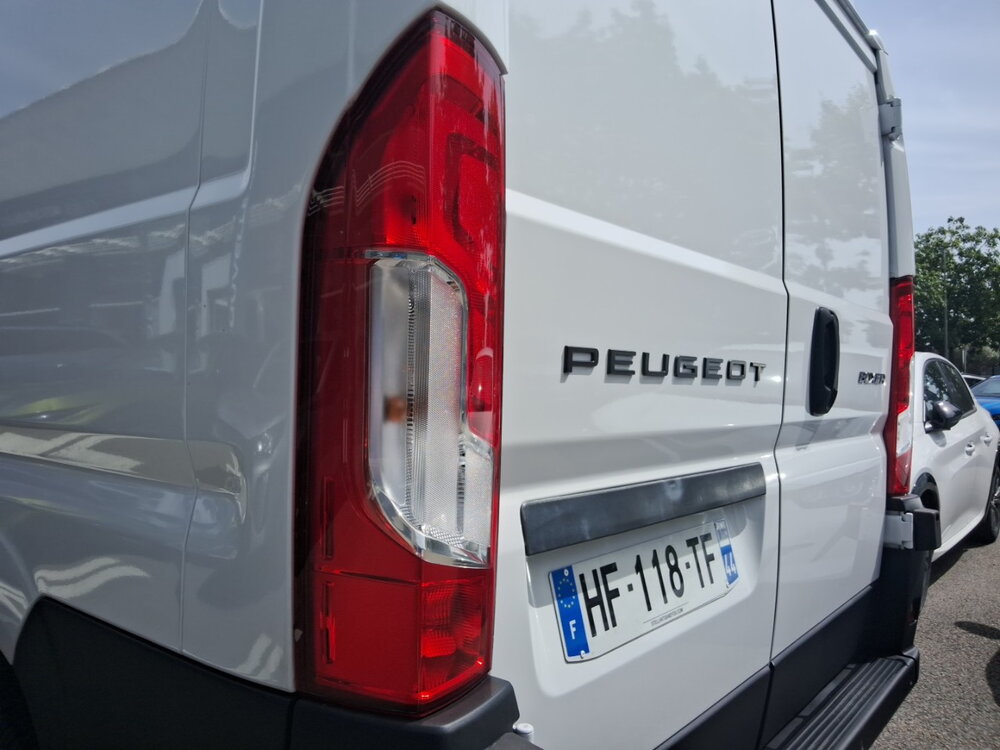 Occasion PEUGEOT Boxer BOXER FGN 3.0 T L2H1 120 S&S BVM6