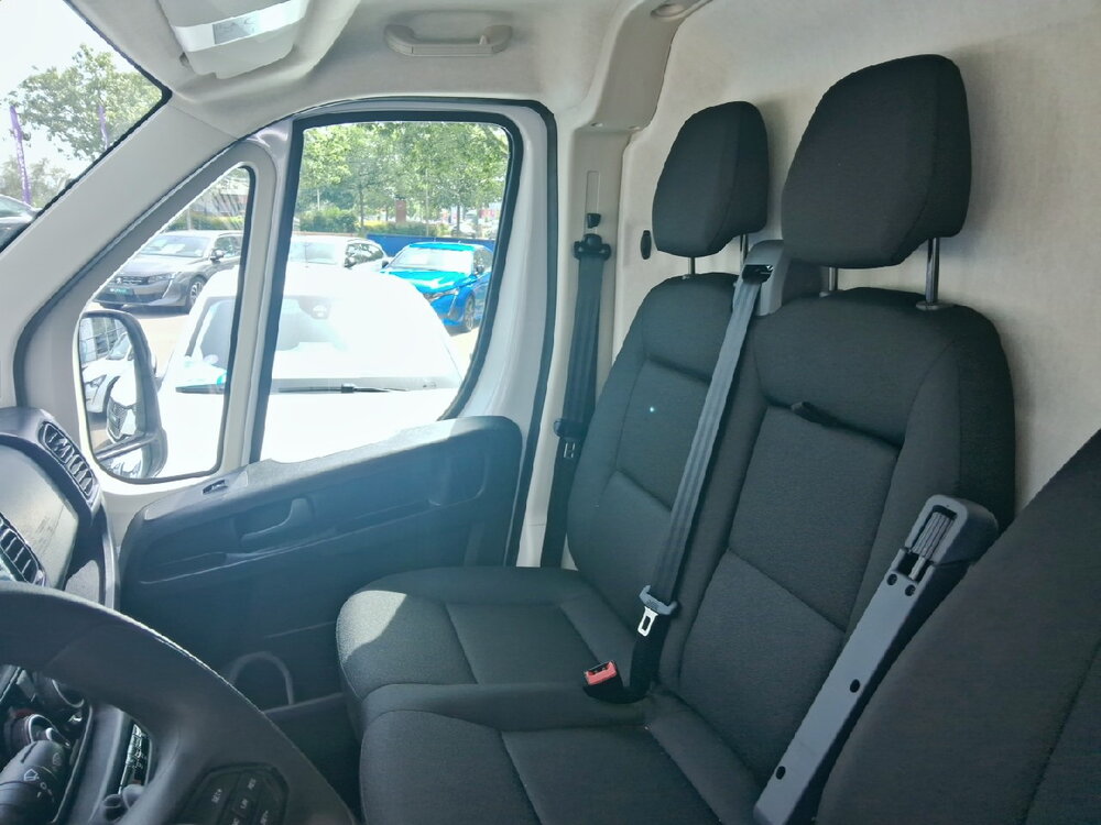 Occasion PEUGEOT Boxer BOXER FGN 3.0 T L2H1 120 S&S BVM6