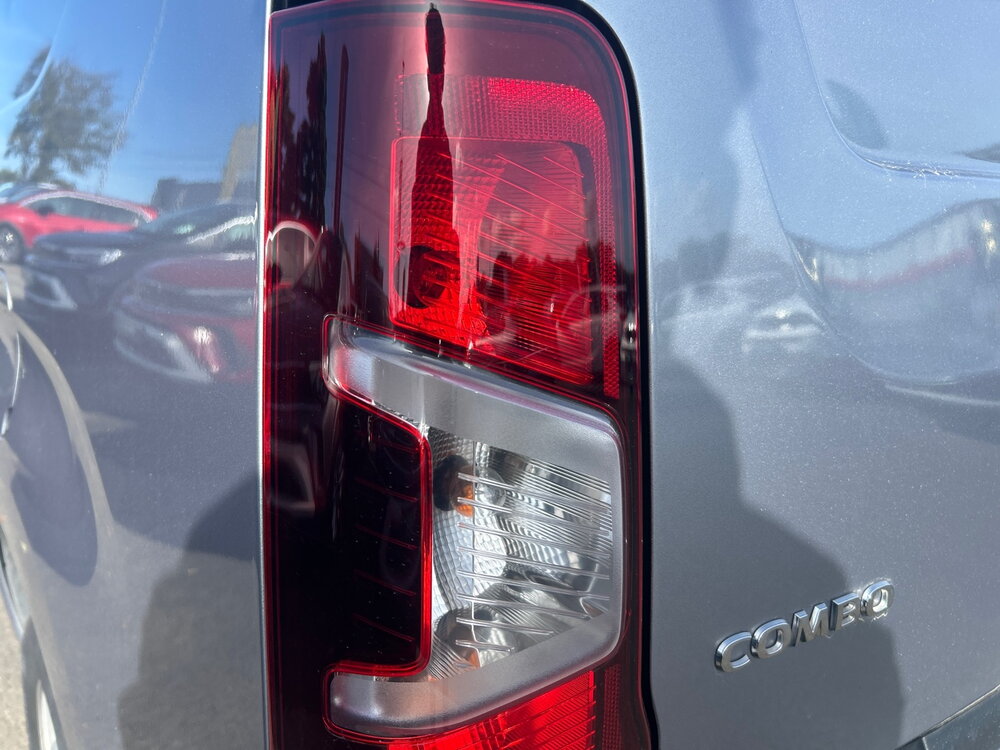 Occasion OPEL Combo COMBO CARGO 1.5 130 CH S/S L2H1 BVM6 AUGMENTE - PACK CLIM