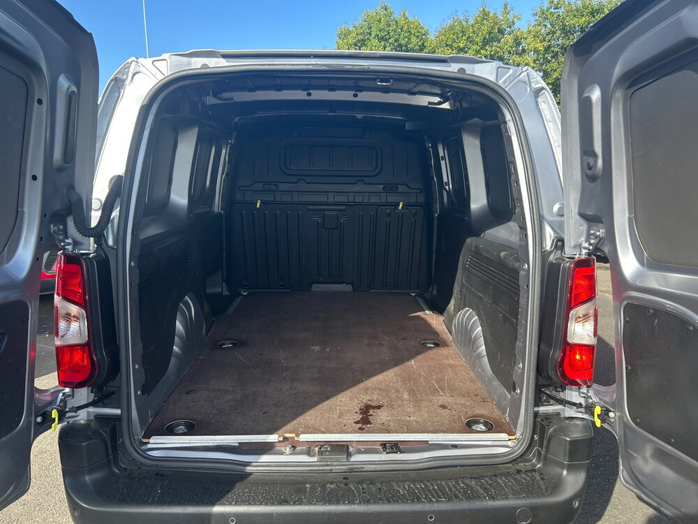 Occasion OPEL Combo COMBO CARGO 1.5 130 CH S/S L2H1 BVM6 AUGMENTE - PACK CLIM