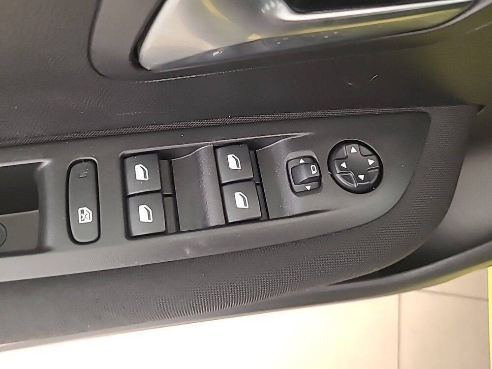 Occasion PEUGEOT 208 208 PureTech 100 S&S BVM6 - Active