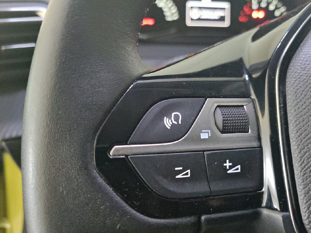 Occasion PEUGEOT 208 208 PureTech 100 S&S BVM6 - Active