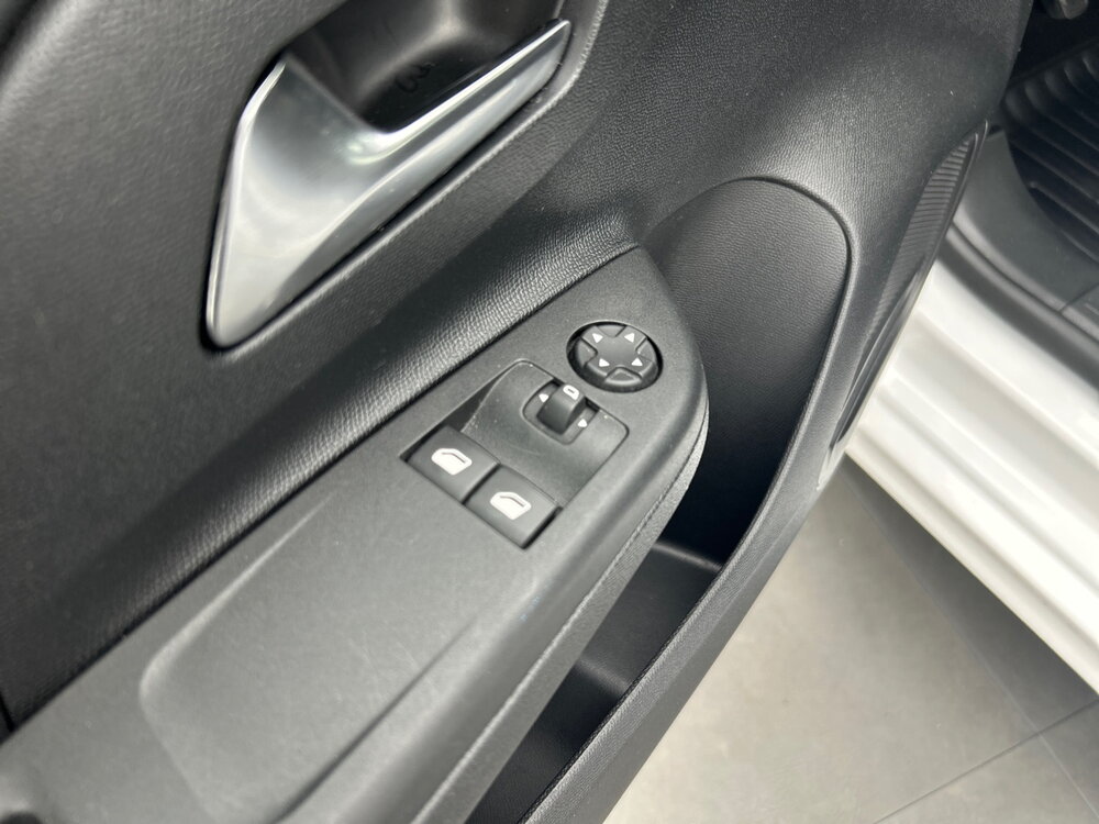 Occasion OPEL Corsa Corsa 1.2 Turbo 100 ch BVM6 - Elegance Business