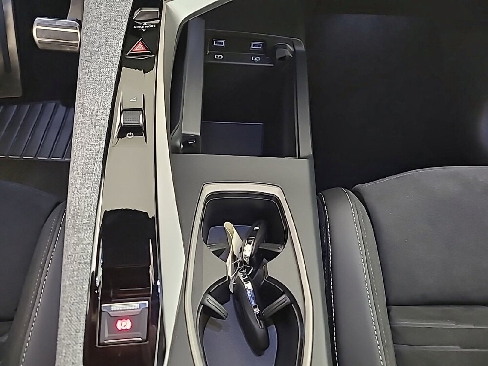 Occasion PEUGEOT 3008 3008 Electrique 210 ch 73 kWh - GT