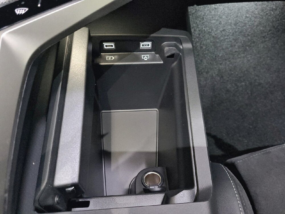 Occasion PEUGEOT 3008 3008 Hybrid 145 e-DCS6 - GT Exclusive