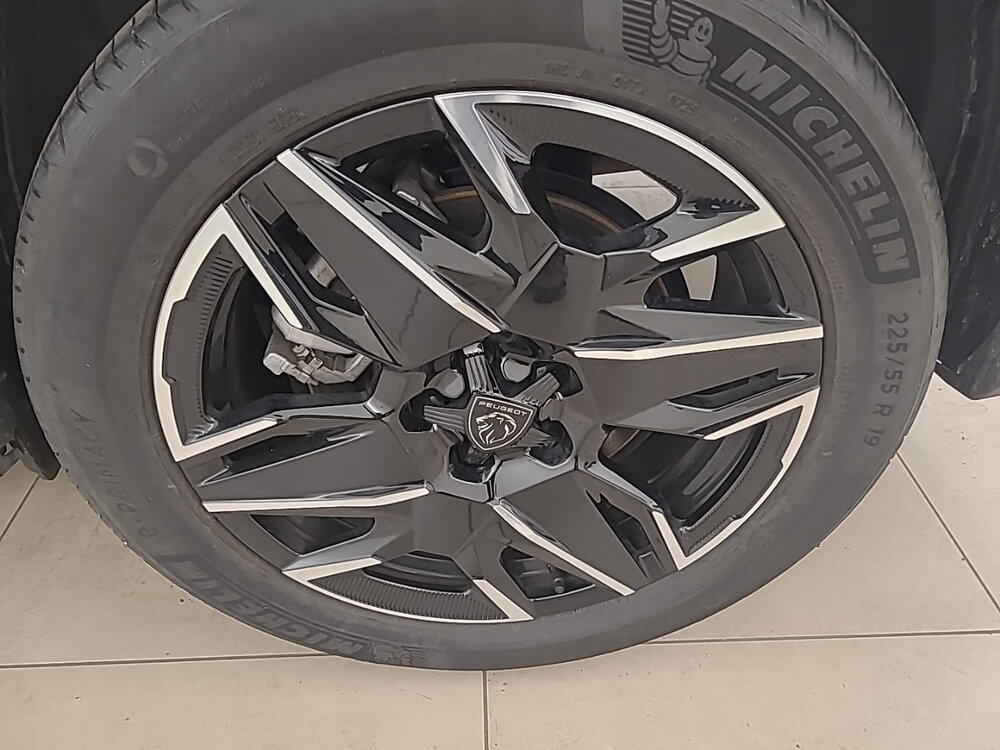 Occasion PEUGEOT 5008 5008 Hybrid 136 e-DCS6 - Allure