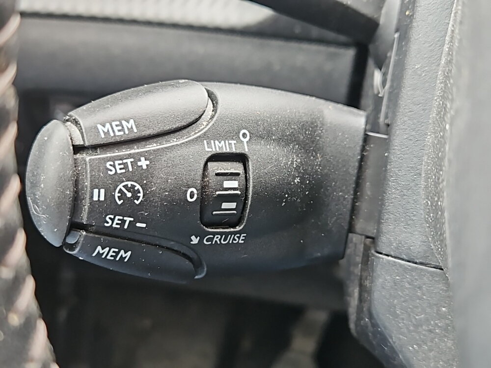 Occasion PEUGEOT 208 208 PureTech 100 S&S BVM6 - Active Business