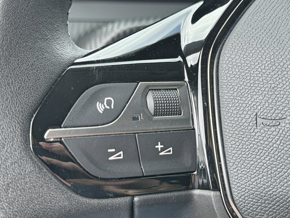 Occasion PEUGEOT 208 208 Electrique 50 kWh 136ch - Like