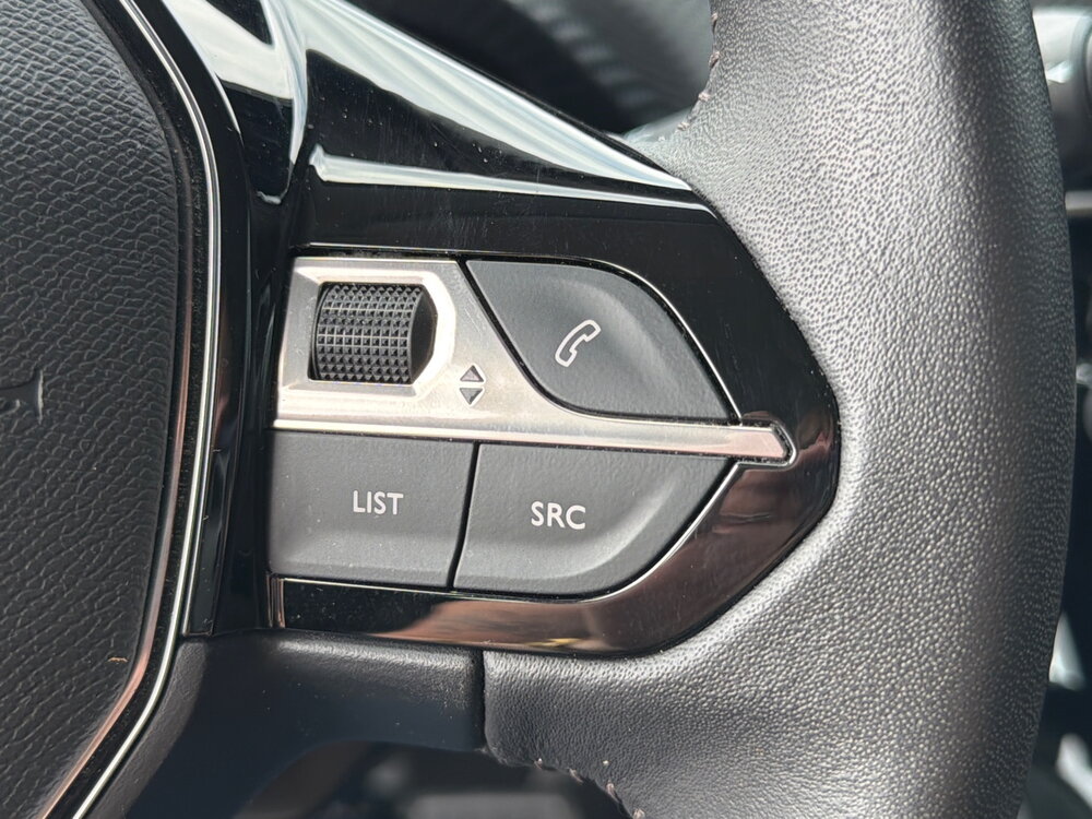 Occasion PEUGEOT 208 208 Electrique 50 kWh 136ch - Like