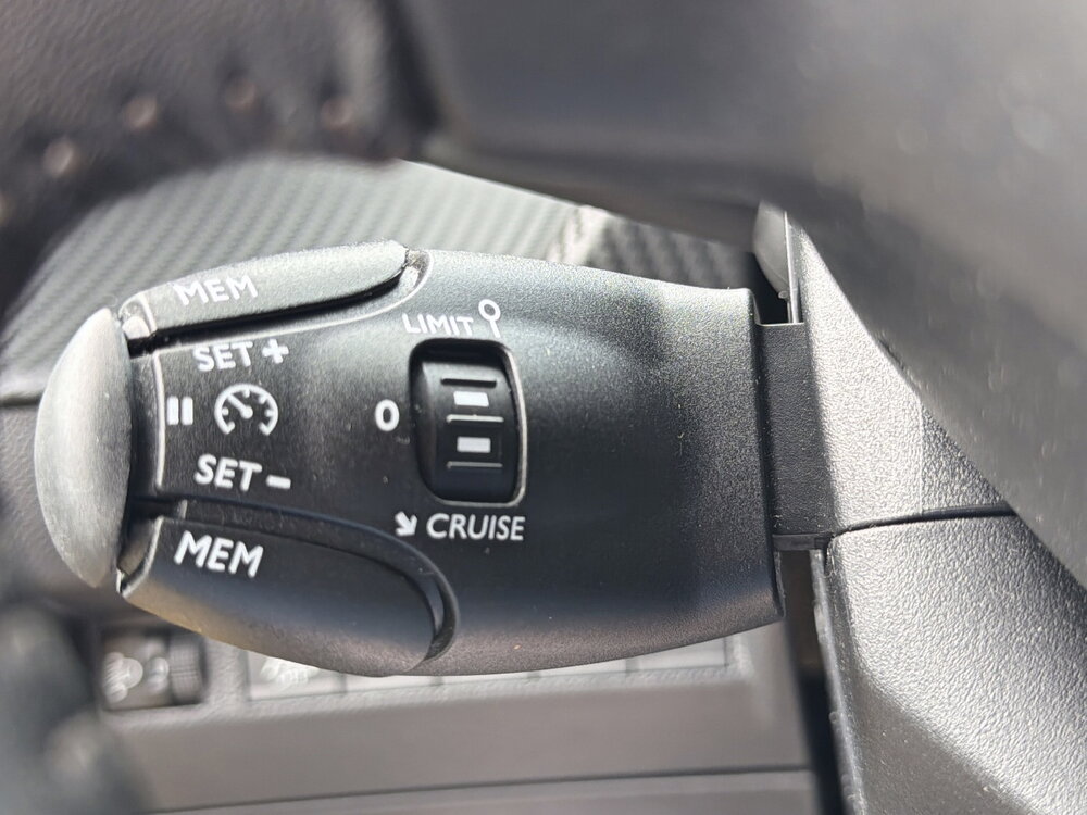 Occasion PEUGEOT 208 208 Electrique 50 kWh 136ch - Like