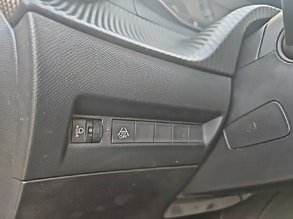Occasion PEUGEOT 208 208 Electrique 50 kWh 136ch - Like