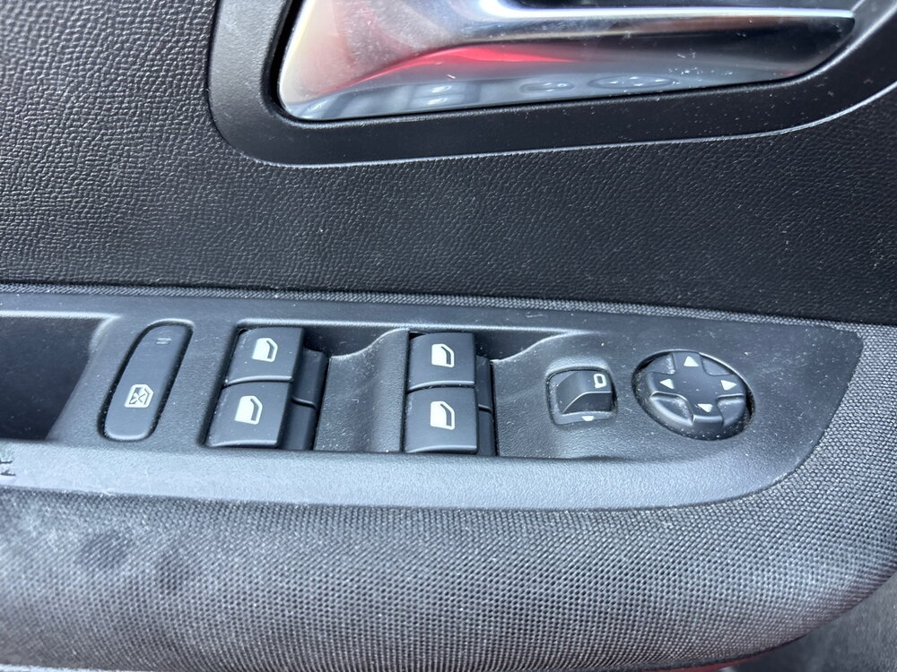 Occasion PEUGEOT 208 208 PureTech 100 S&S BVM6 - Active