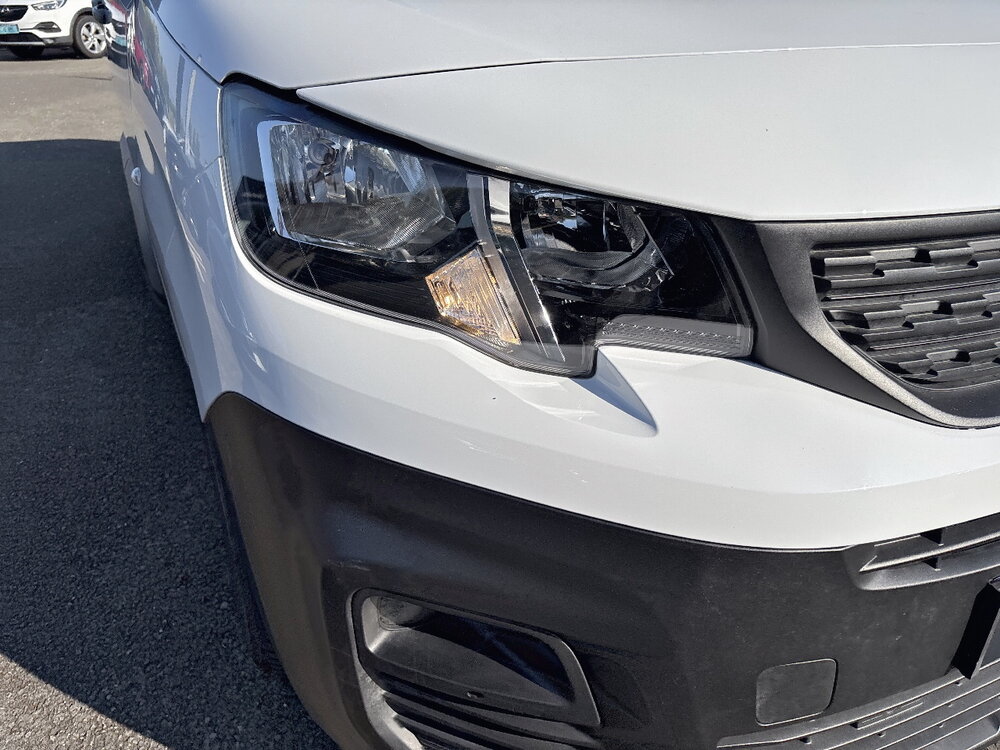 Occasion PEUGEOT Partner PARTNER FOURGON M 950 KG BLUEHDI 100 S&S BVM6