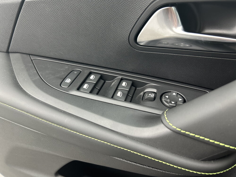 Occasion PEUGEOT 2008 2008 Hybrid 145 e-DCS6 - GT