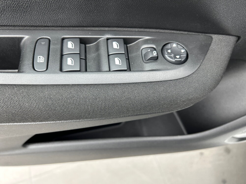 Occasion PEUGEOT 208 208 Electrique 51 kWh 156ch - Active