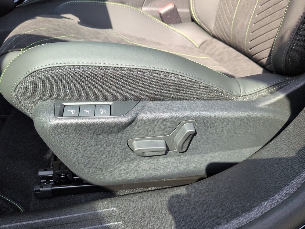 Occasion PEUGEOT 2008 2008 Hybrid 145 e-DCS6 - GT Exclusive
