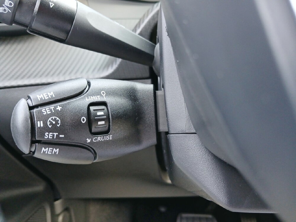 Occasion PEUGEOT 2008 2008 Hybrid 145 e-DCS6 - Allure
